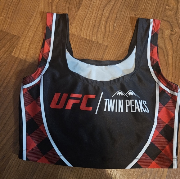 Twin Peaks Crop Top Uniform UFC Size XS - Picture 5 of 9